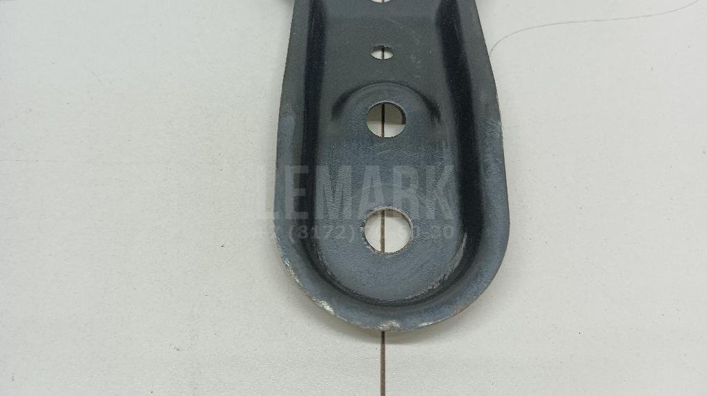 Кронштейн передней балки