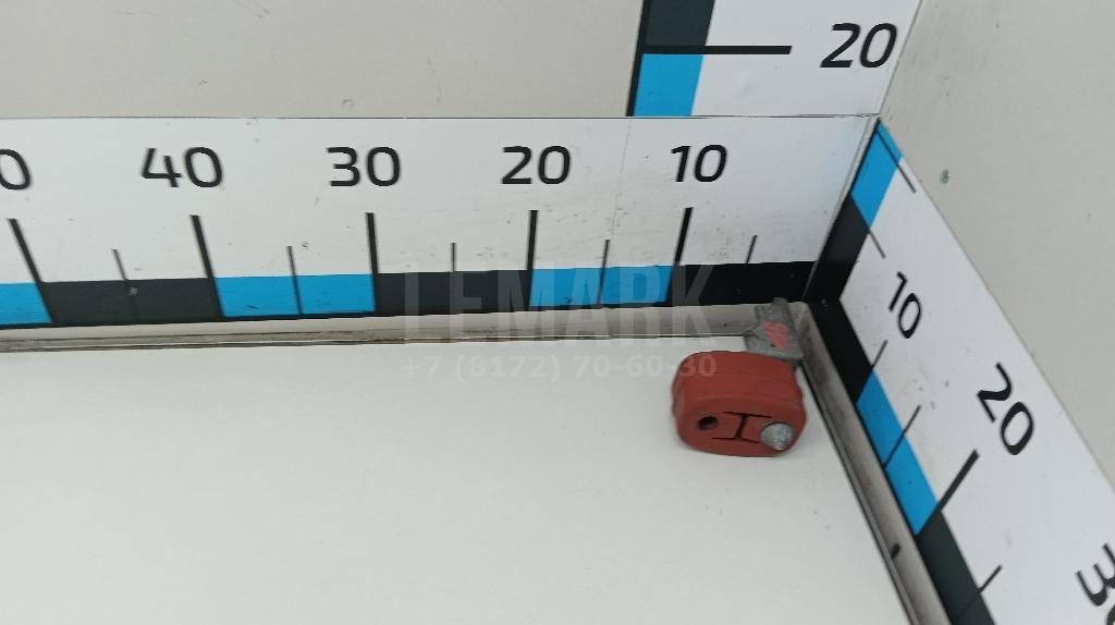 Кронштейн глушителя