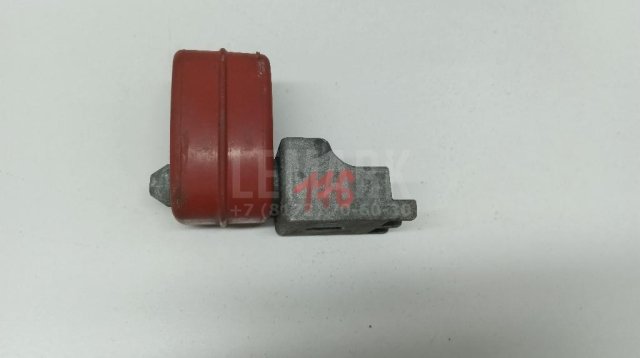 Кронштейн глушителя