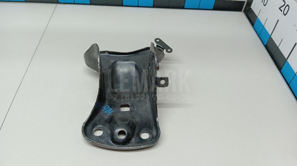 Кронштейн задней балки