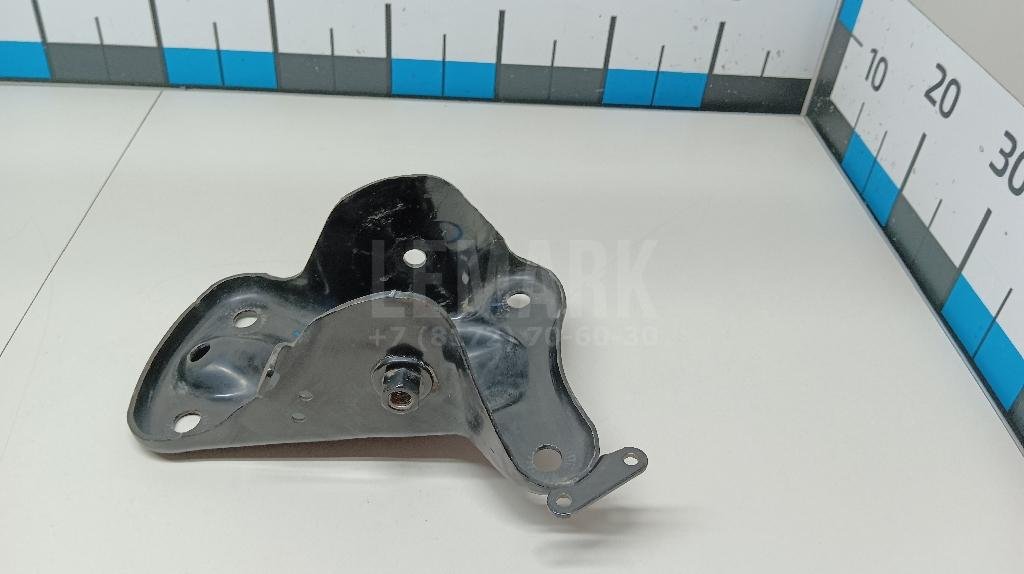 Кронштейн задней балки