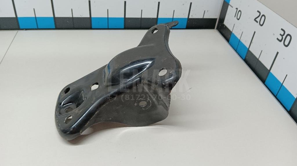 Кронштейн задней балки