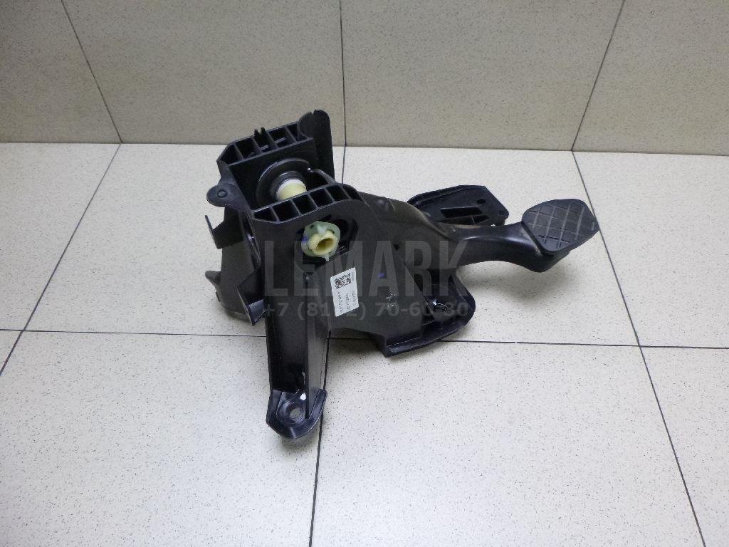 Педаль тормоза