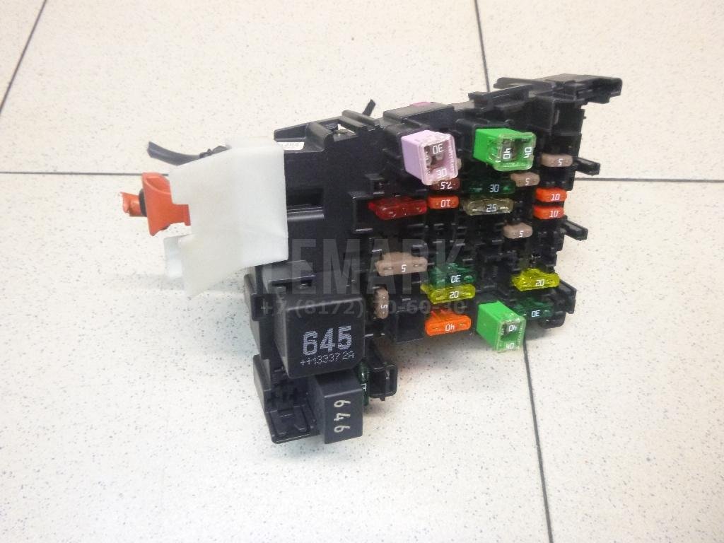 Блок предохранителей