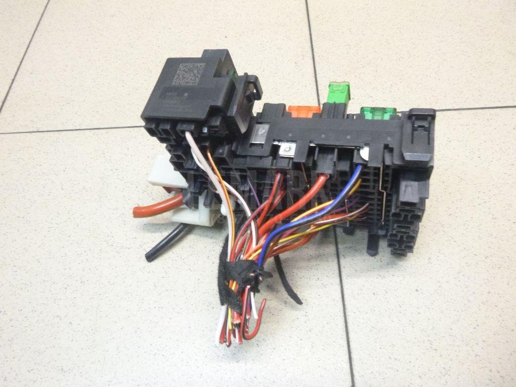 Блок предохранителей