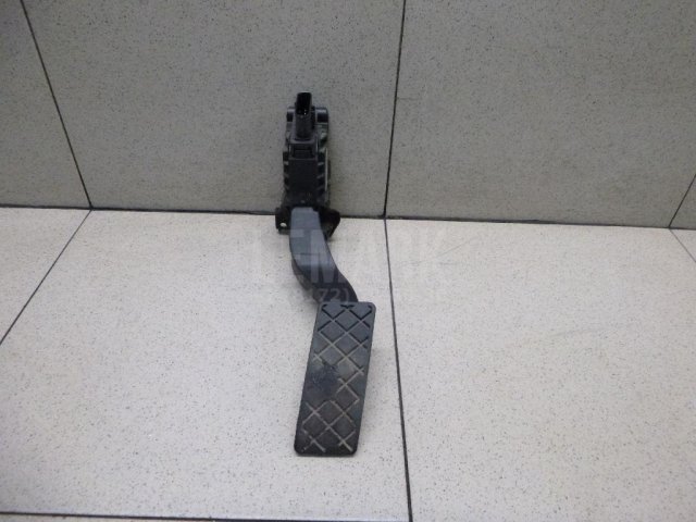 Педаль газа