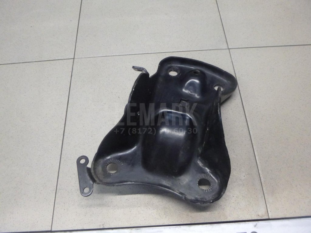 Кронштейн задней балки