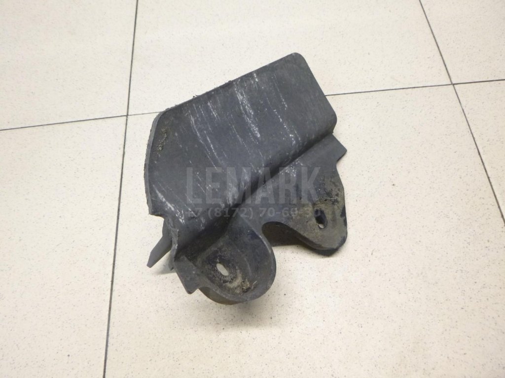 Брызговик задний правый