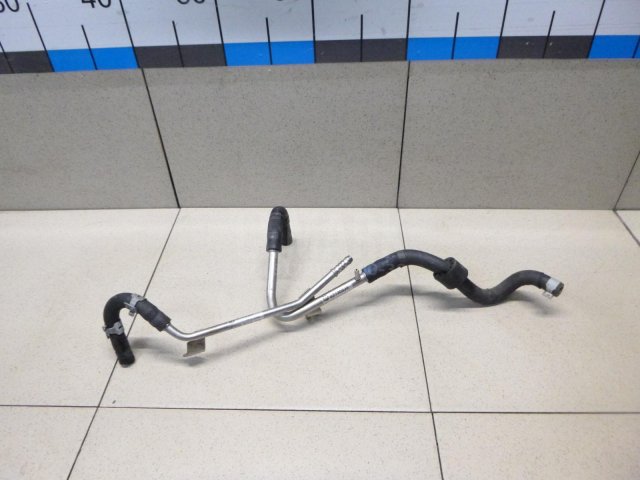 Трубка топливная