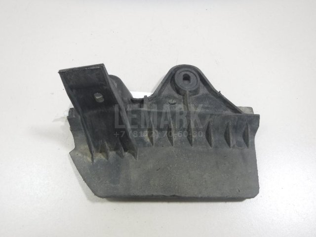 Брызговик задний правый