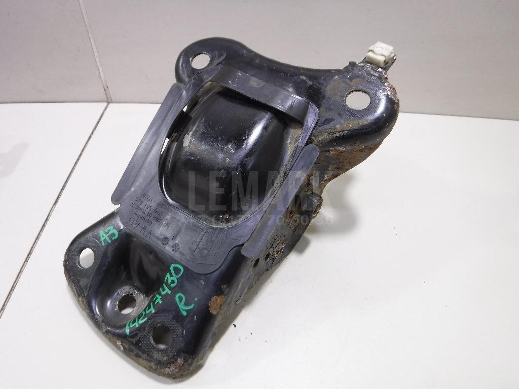 Кронштейн задней балки