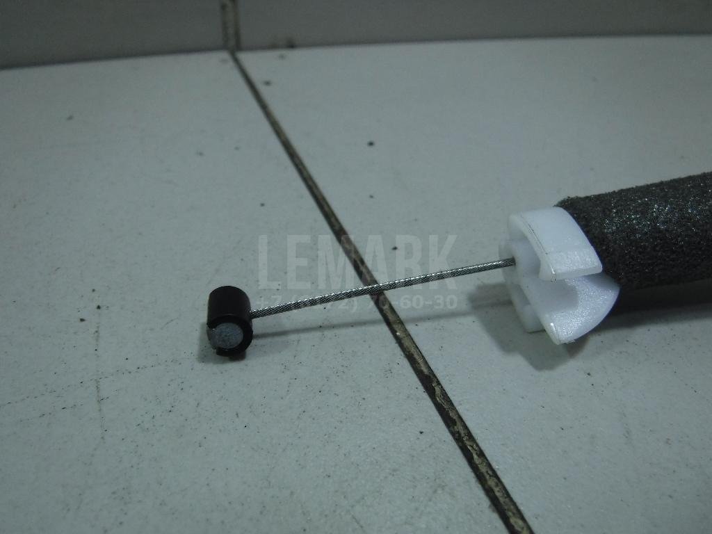 Трос открывания передней двери