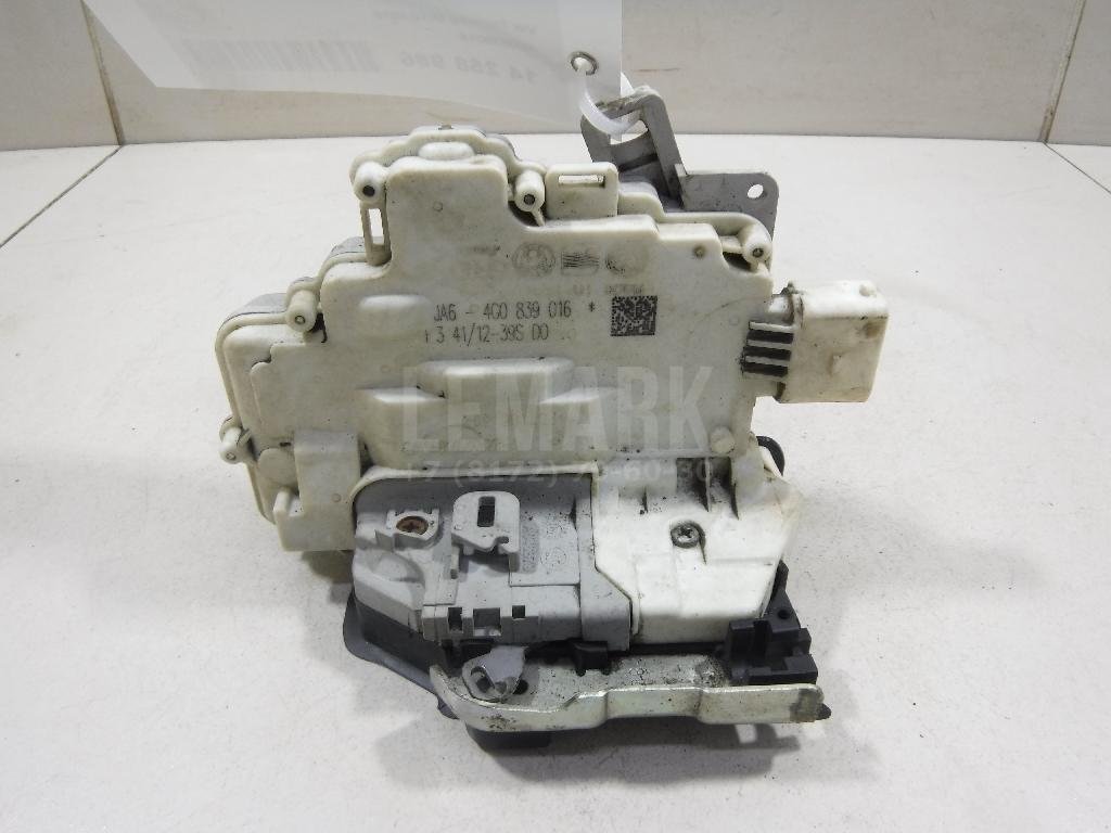 Замок двери задней правой