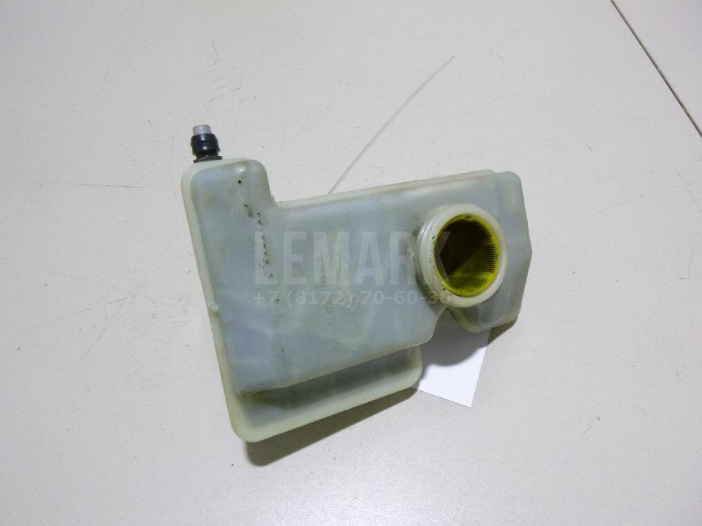 Бачок главного тормозного цилиндра