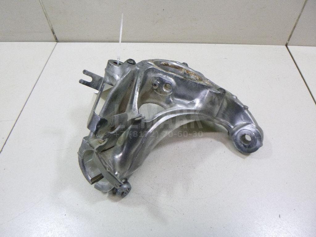 Кулак поворотный передний правый