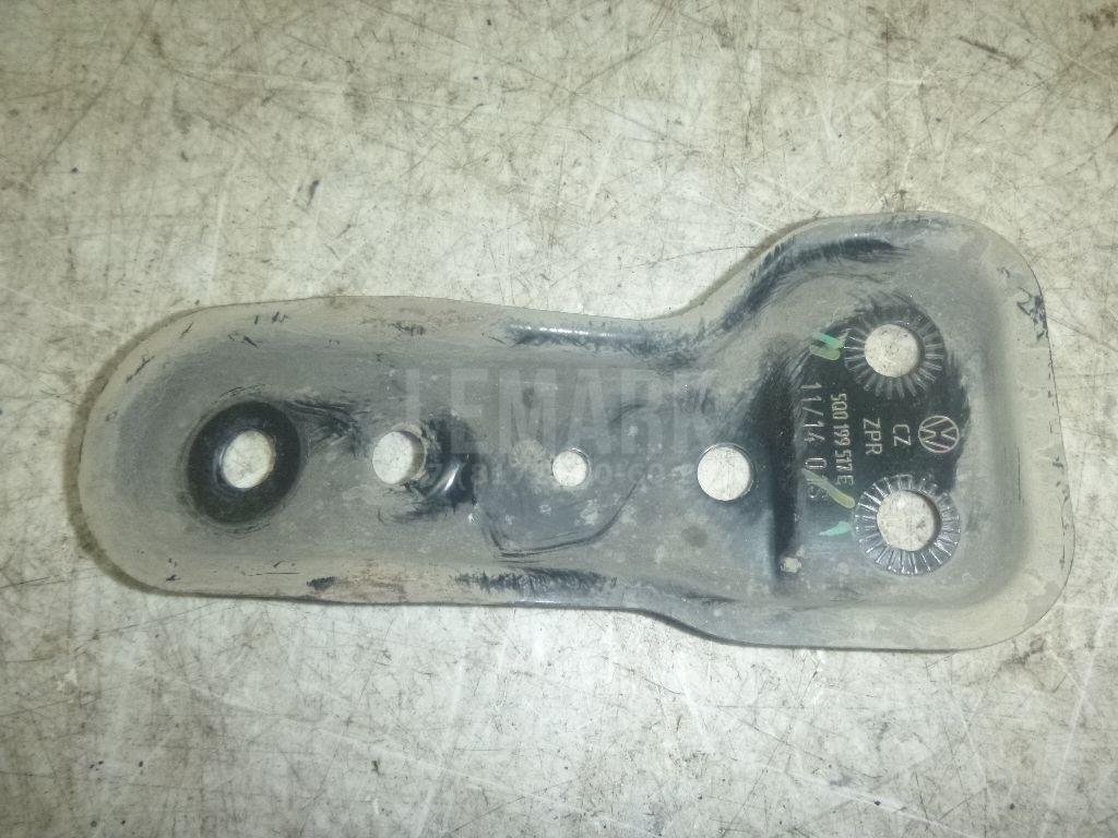 Кронштейн передней балки