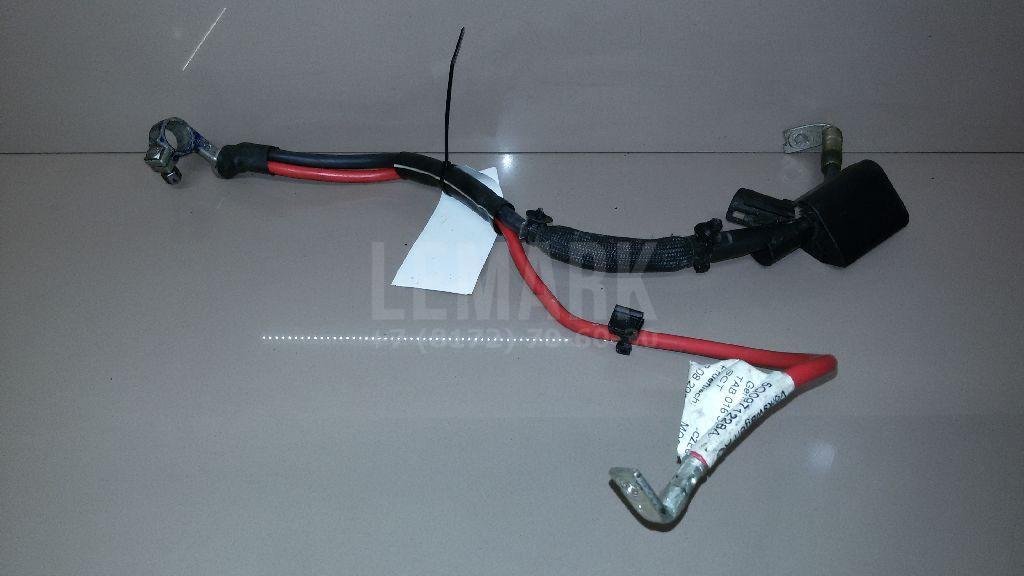 Клемма аккумулятора плюс