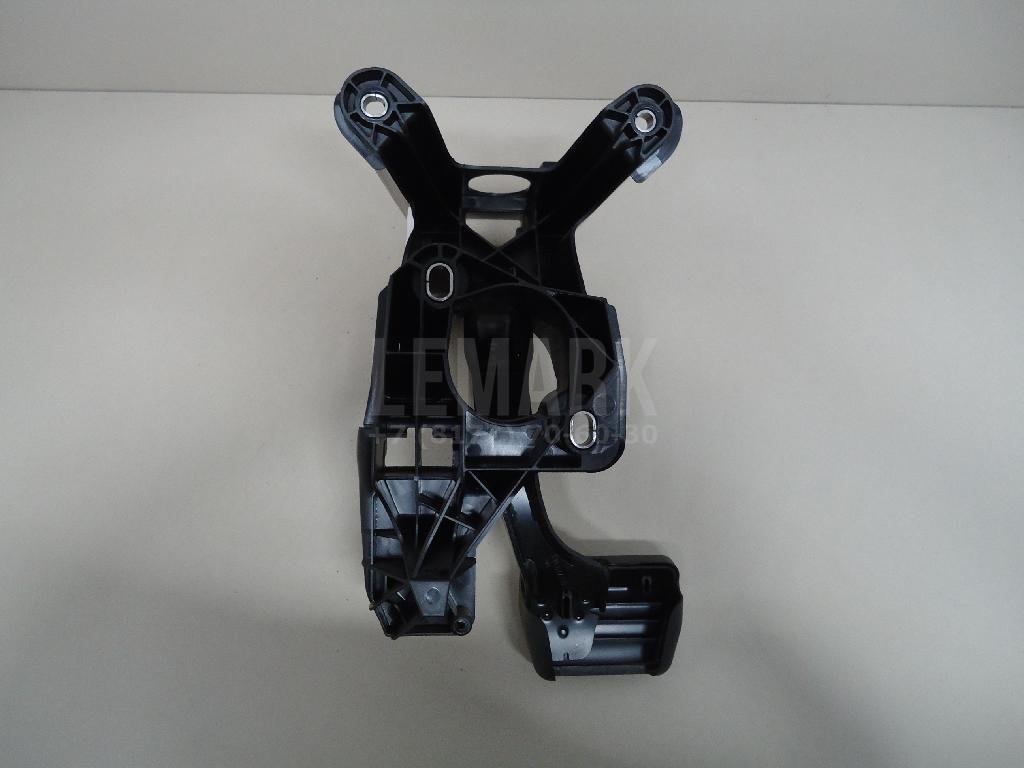 Педаль тормоза