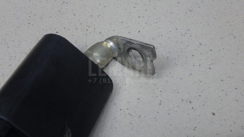 Клемма аккумулятора плюс