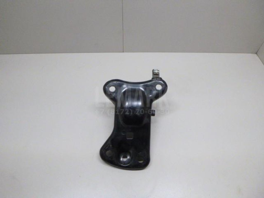 Кронштейн задней балки