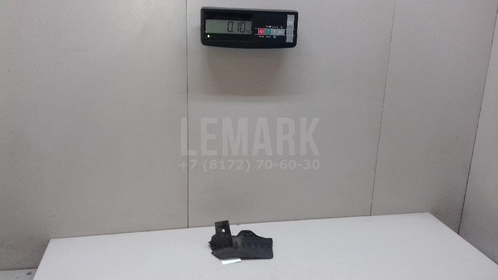 Брызговик задний правый