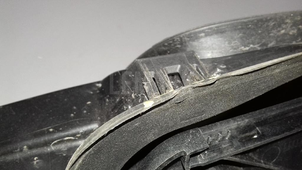 Ниша лючка бензобака