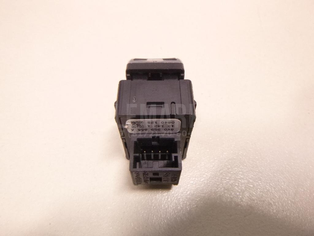 Кнопка стеклоподъемника