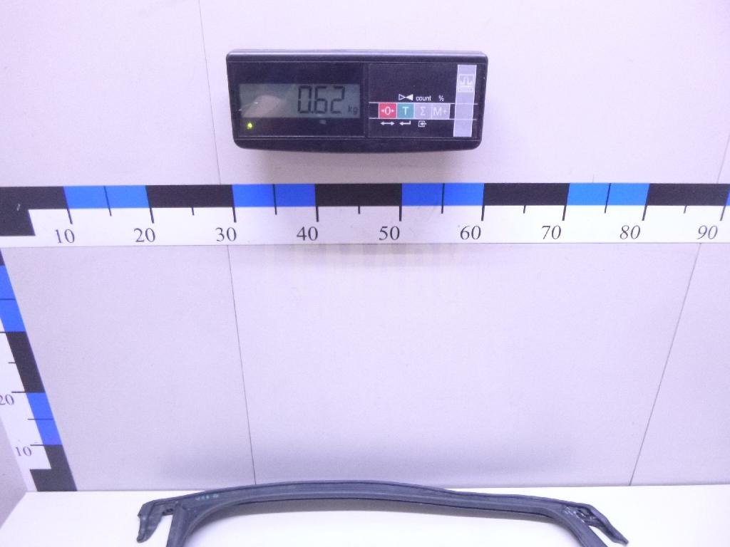 Уплотнитель стекла двери для  Alfa Romeo 166 1998-2007