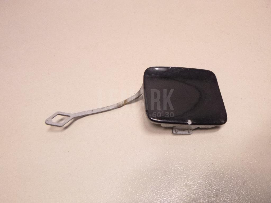 Заглушка буксировочного крюка