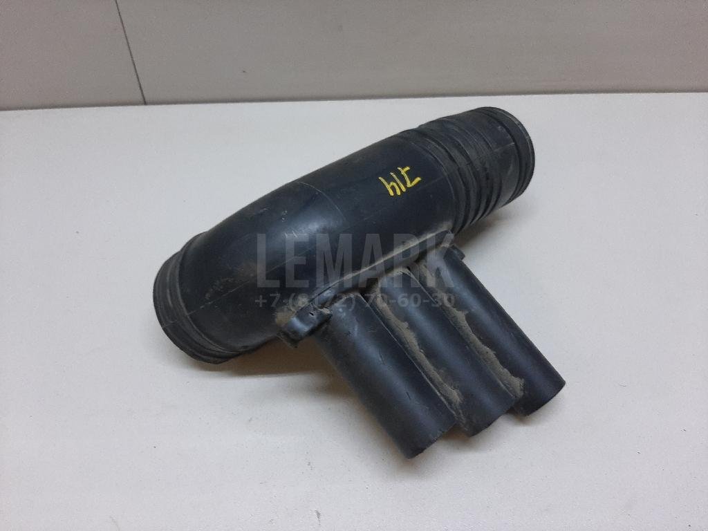 Патрубок воздушного фильтра