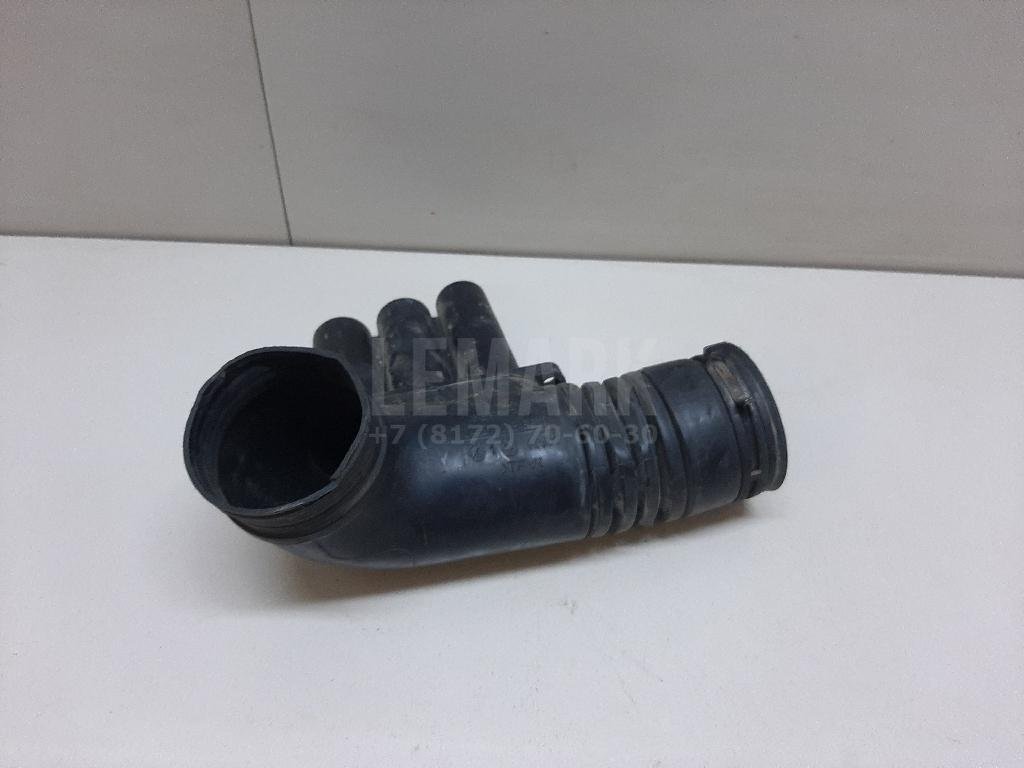 Патрубок воздушного фильтра