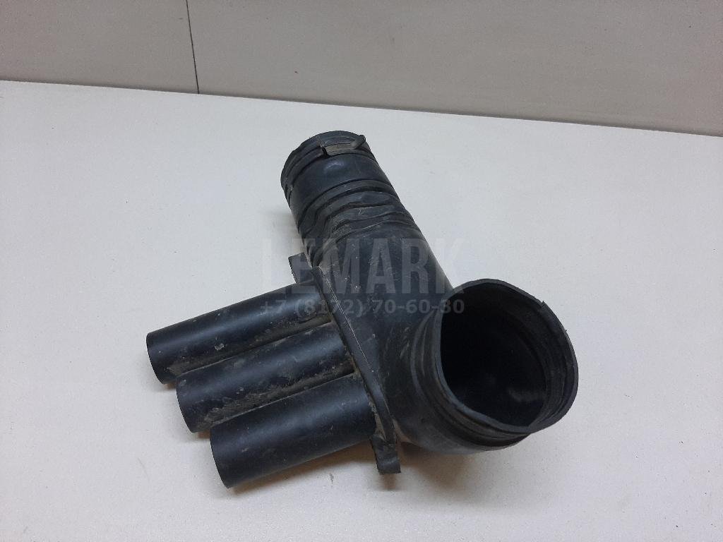 Патрубок воздушного фильтра