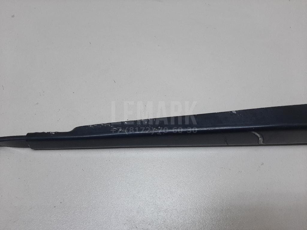 Поводок стеклоочистителя передний правый