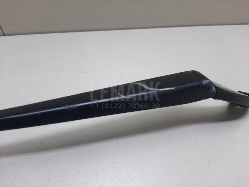 Поводок стеклоочистителя передний правый