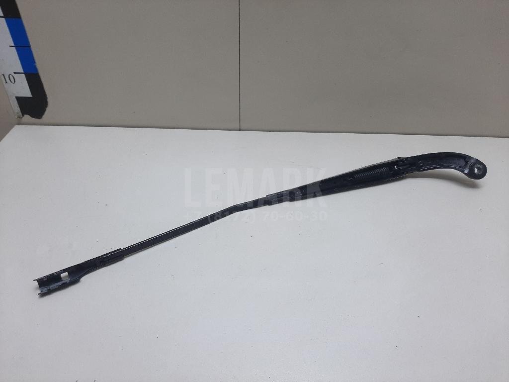 Поводок стеклоочистителя передний правый