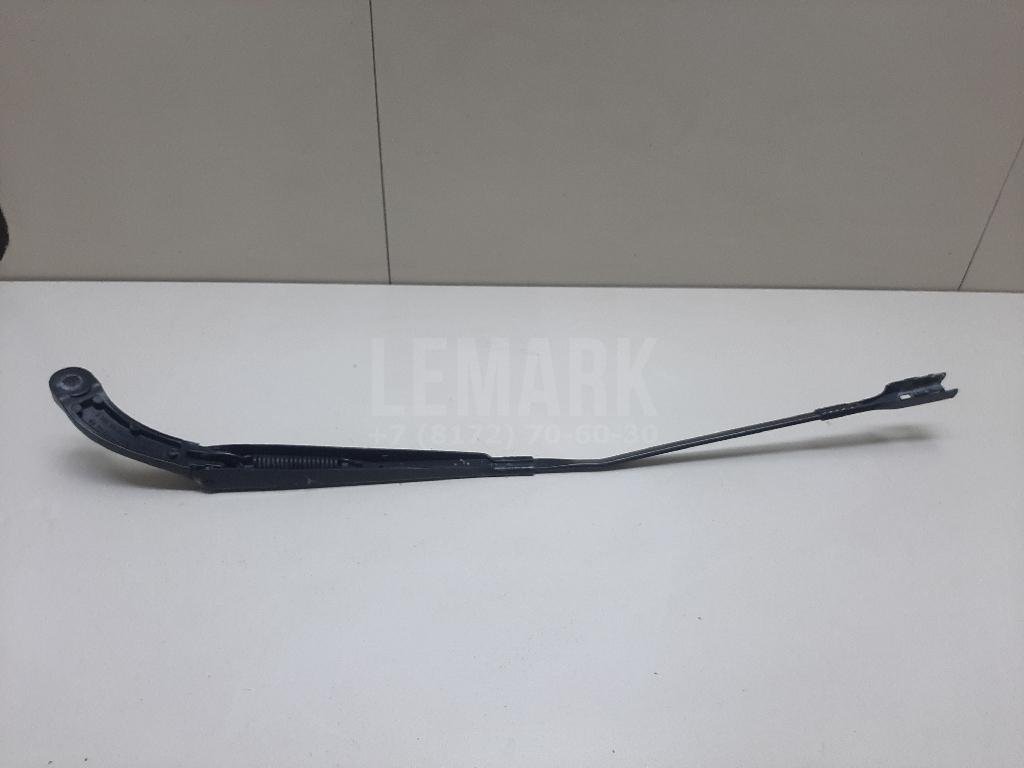 Поводок стеклоочистителя передний правый