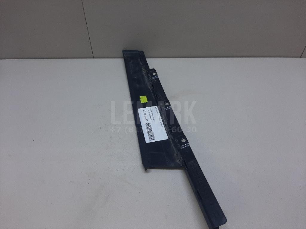 Накладка двери передней левой