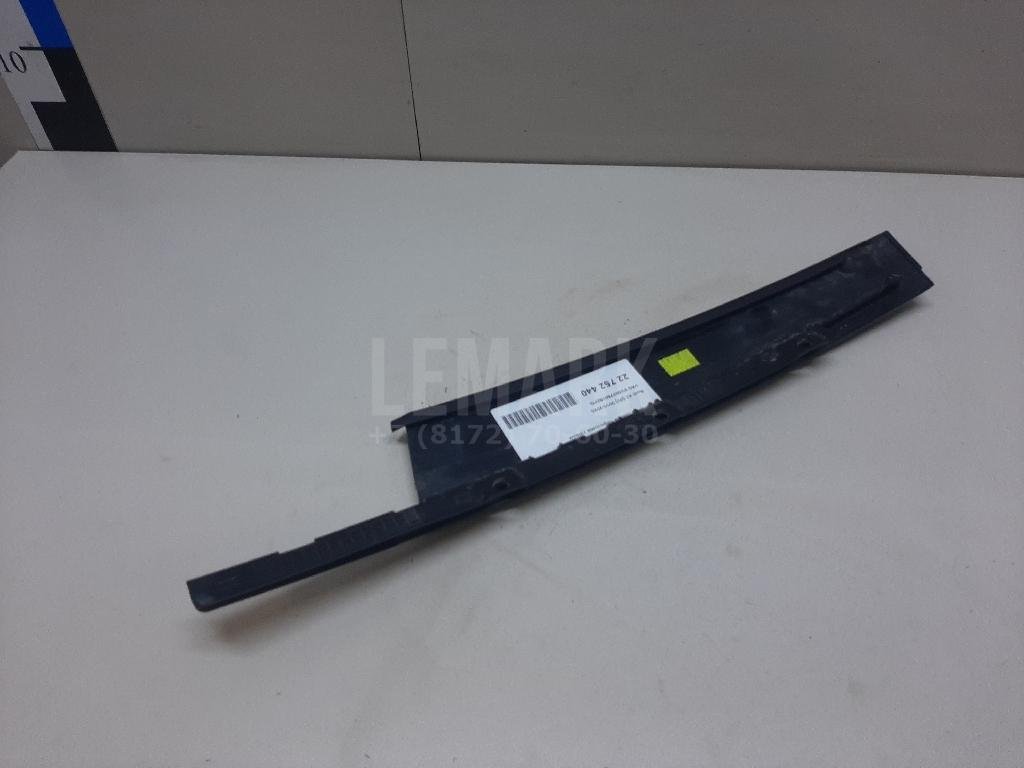 Накладка двери передней левой