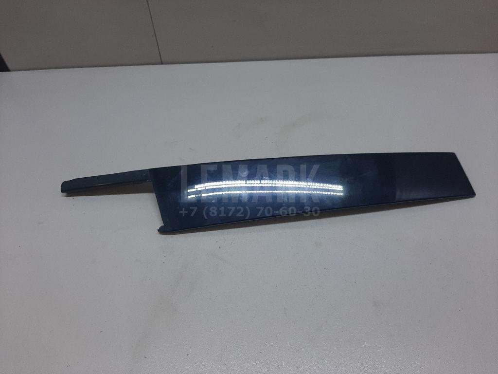 Накладка двери передней левой