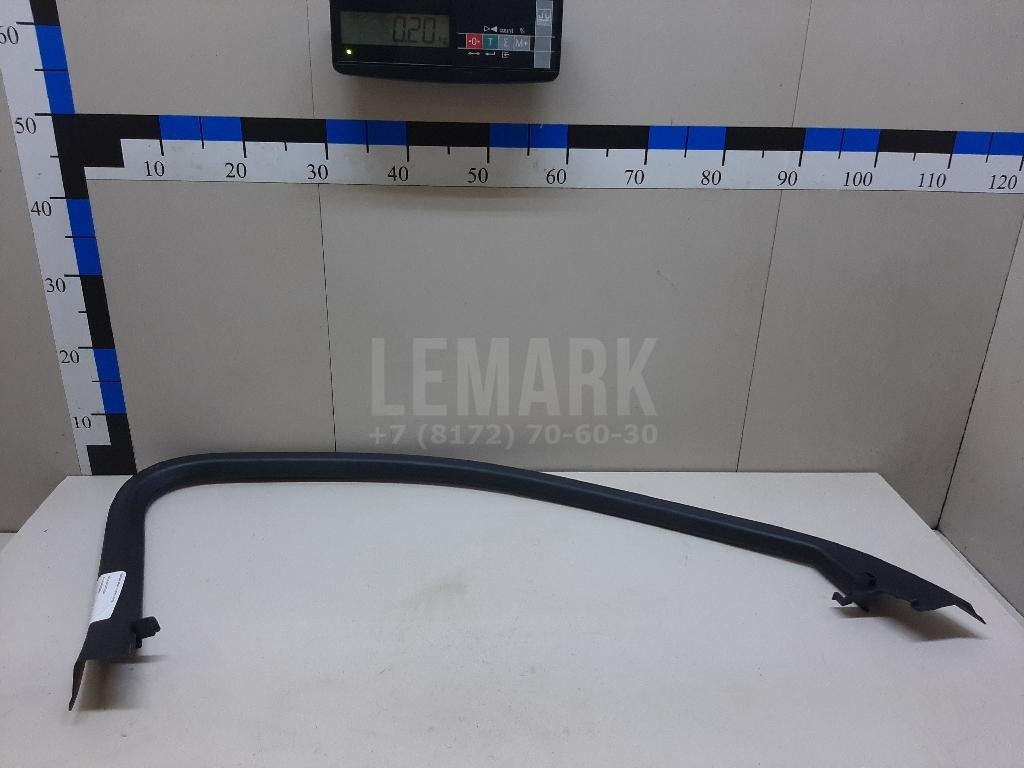 Накладка двери передней левой