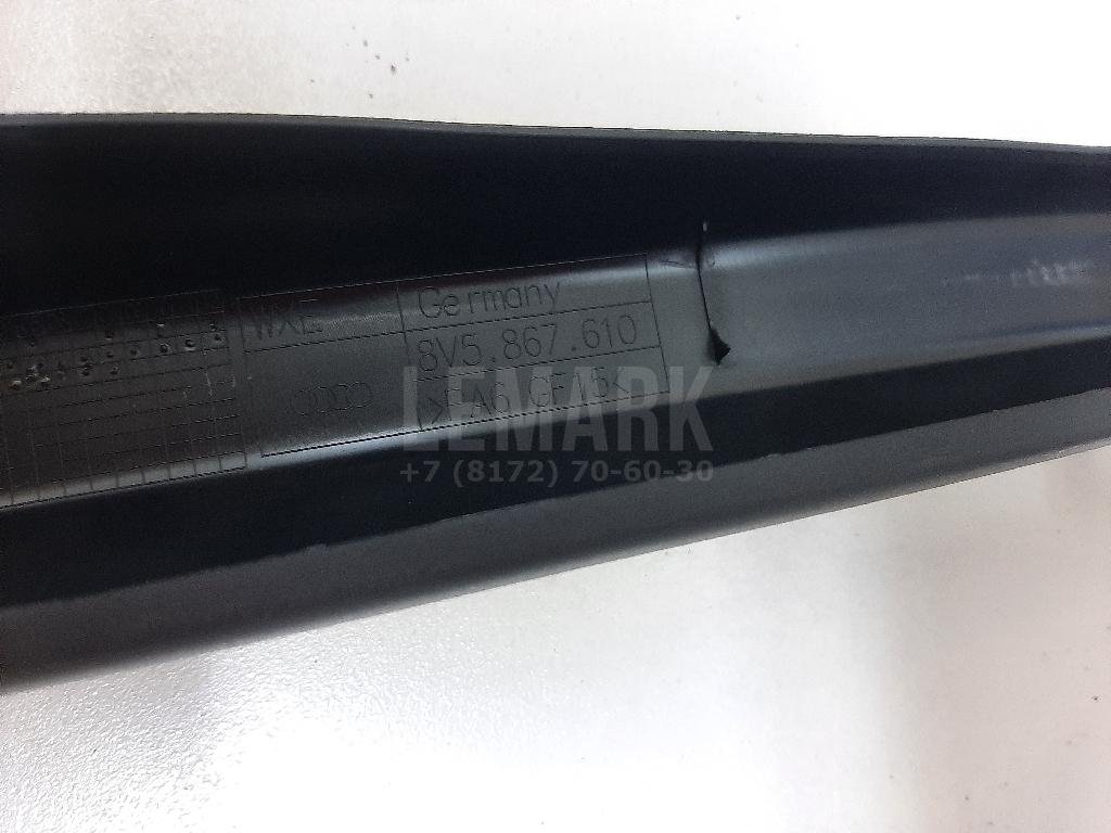 Накладка двери передней правой