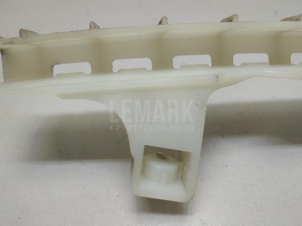 Направляющая стекла двери