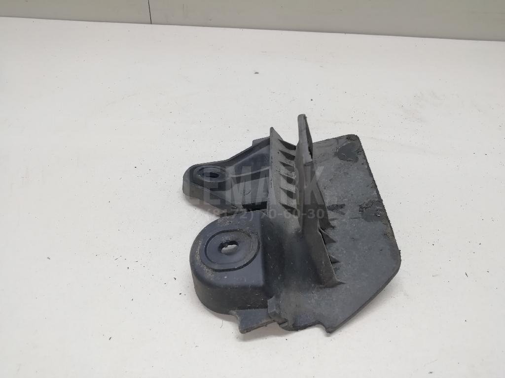 Брызговик задний правый