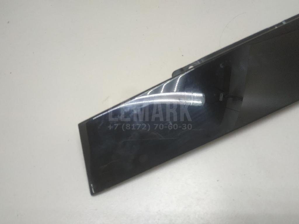 Накладка двери передней правой