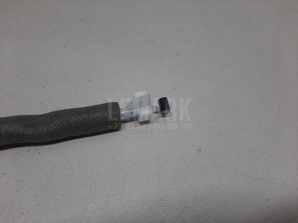 Трос открывания передней двери