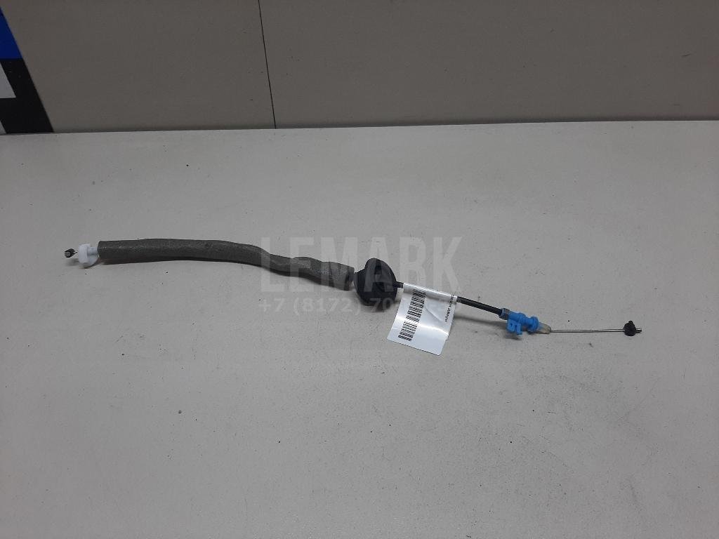 Трос открывания передней двери