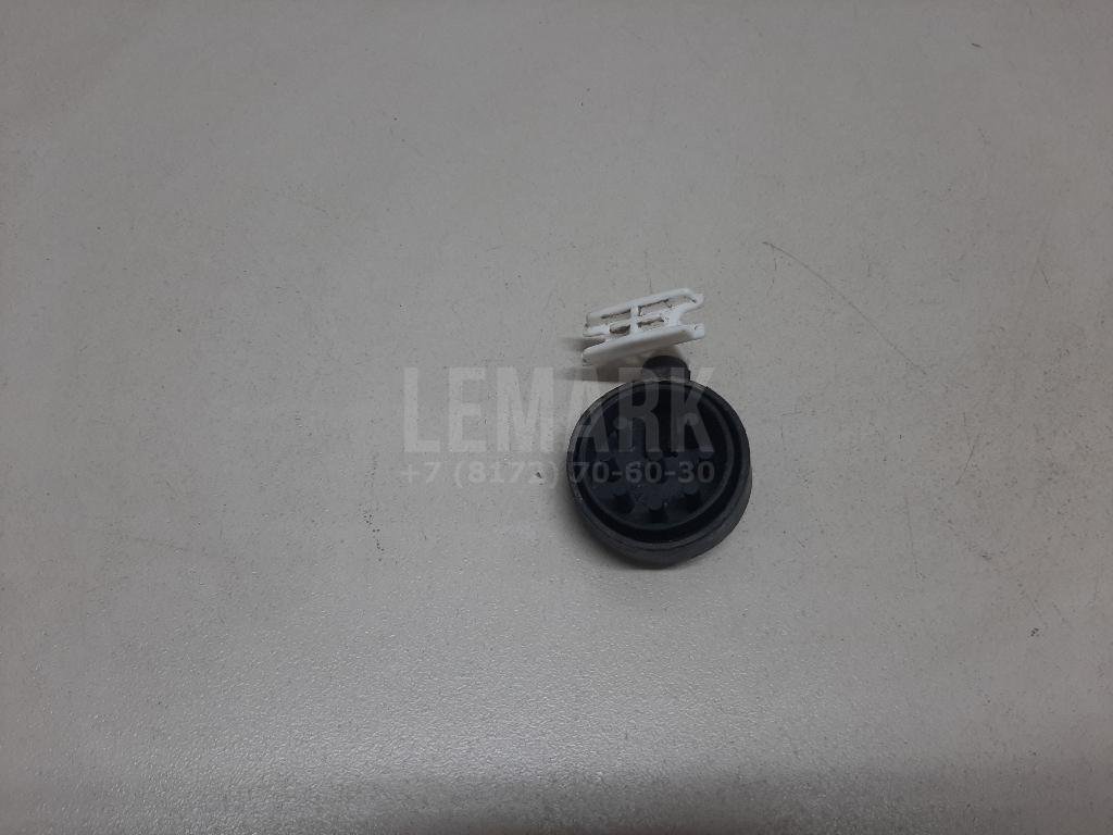 Клапан вентиляции фары