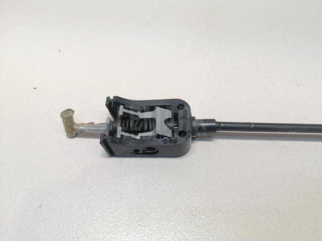 Трос открывания двери