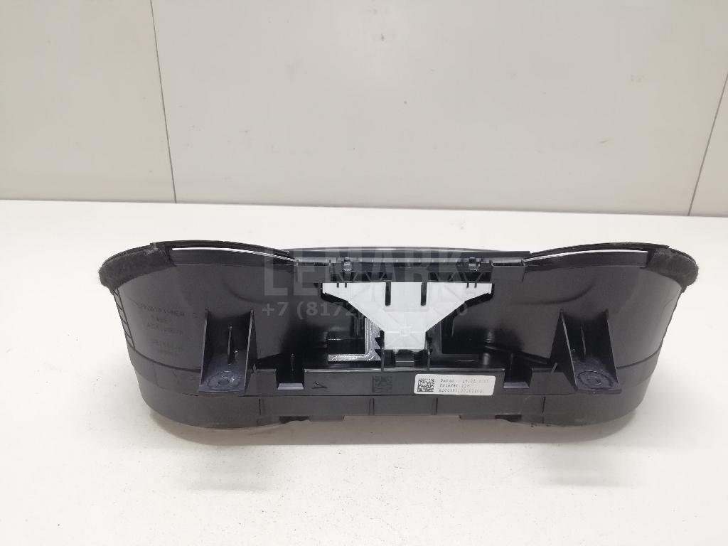 Панель приборов