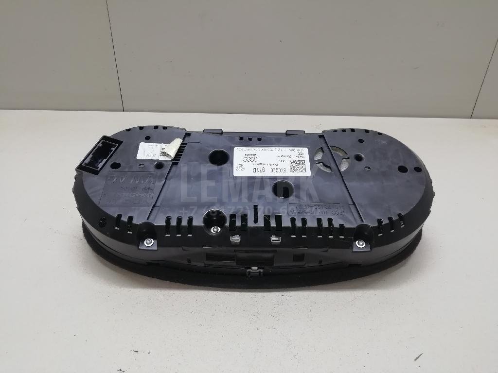 Панель приборов